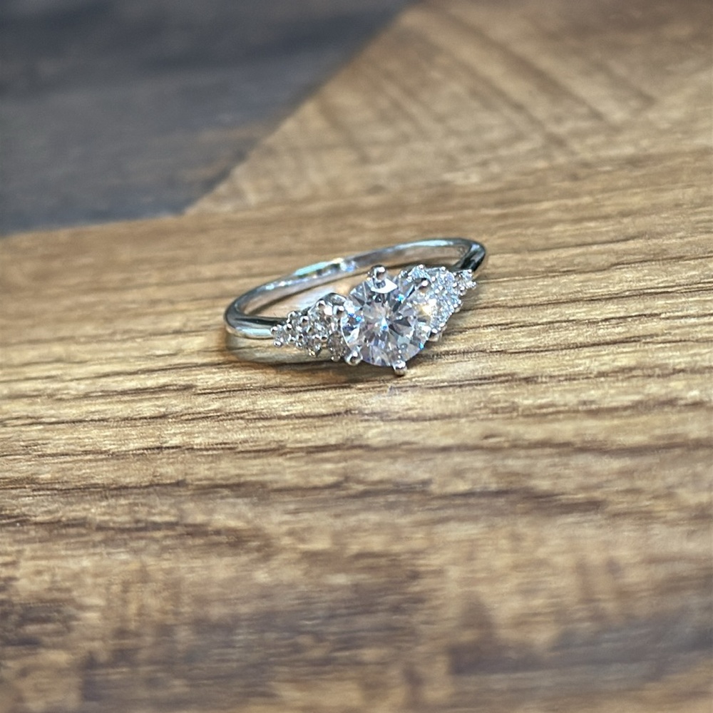 Sterling Silver Crystal Ring Size 6 1/2
